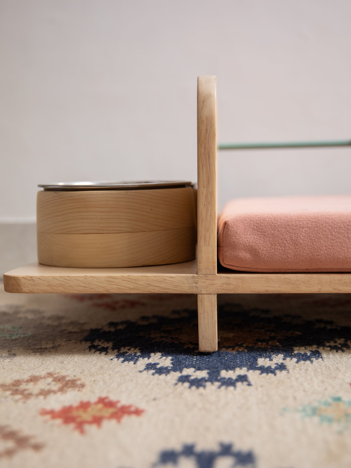 Woof-Top Dog Bed | With Dog Bowls